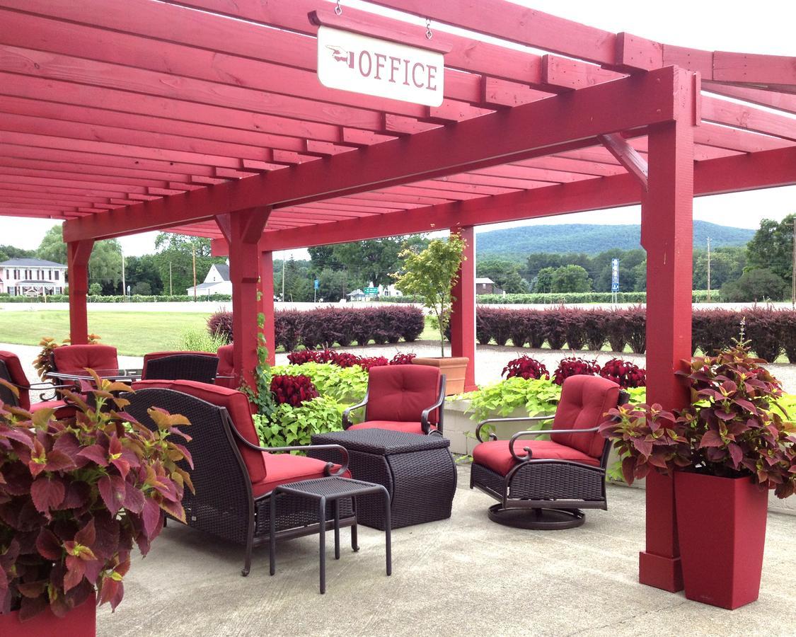 Vinehurst Inn & Suites Hammondsport Εξωτερικό φωτογραφία